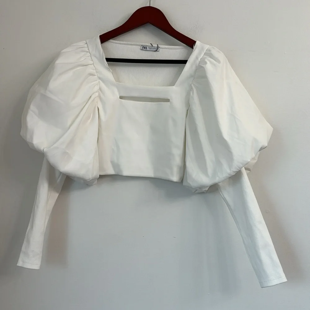 ZARA White Puff Long Sleeve Cut Out Square Neck Crop Top Size S